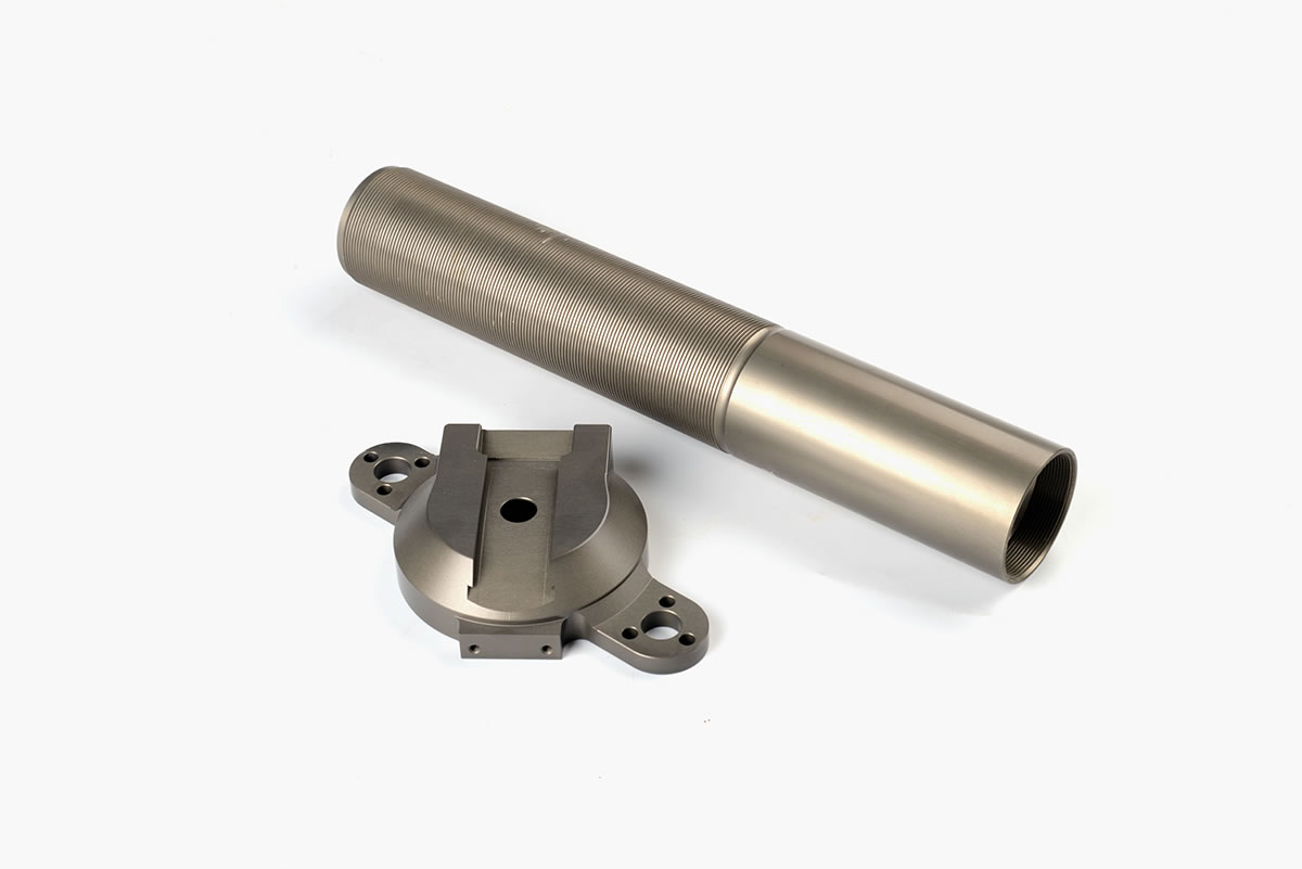 注塑模具頂針/鑲件硬質(zhì)氧化，如何實(shí)現(xiàn)高耐磨與零粘模的完美平衡？